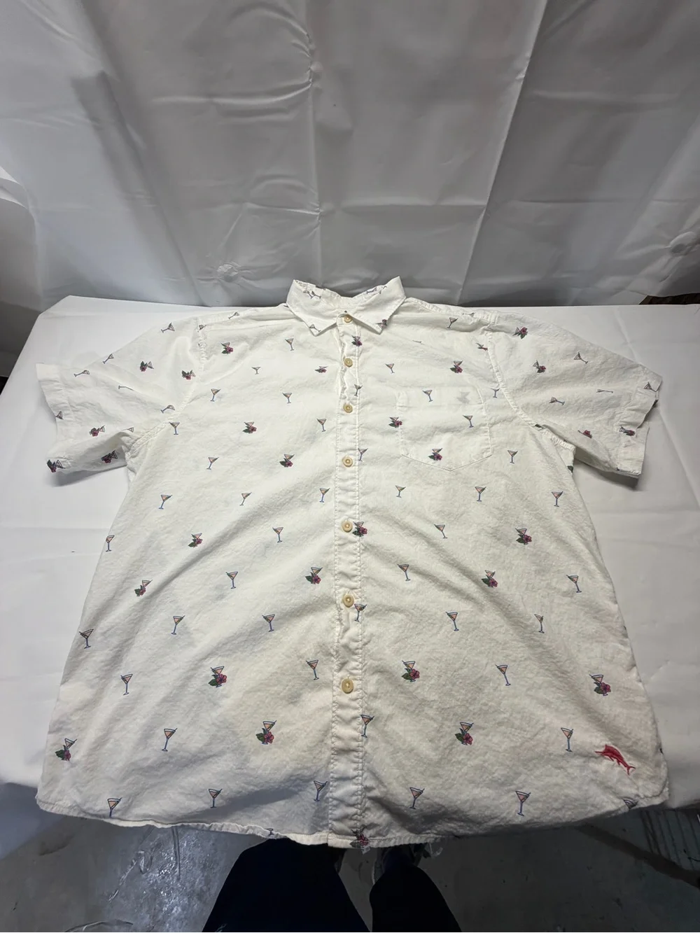 Tommy Bahama Men's Short Sleeve White Cocktail Hawaiian Shirt Size XL - Picture 2 of 9